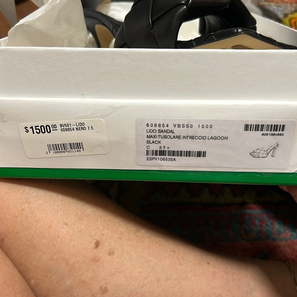 Bottega Veneta lido sandals mail heels black in color